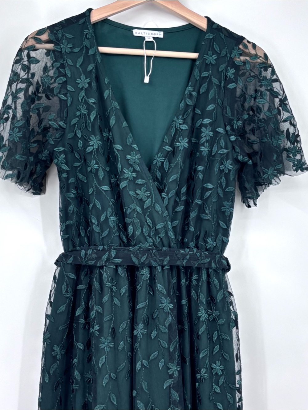 NWOT Baltic Born Marseille embossed Maxi dress Deep Green flutter sleeve Sz Med - Picture 5 of 11